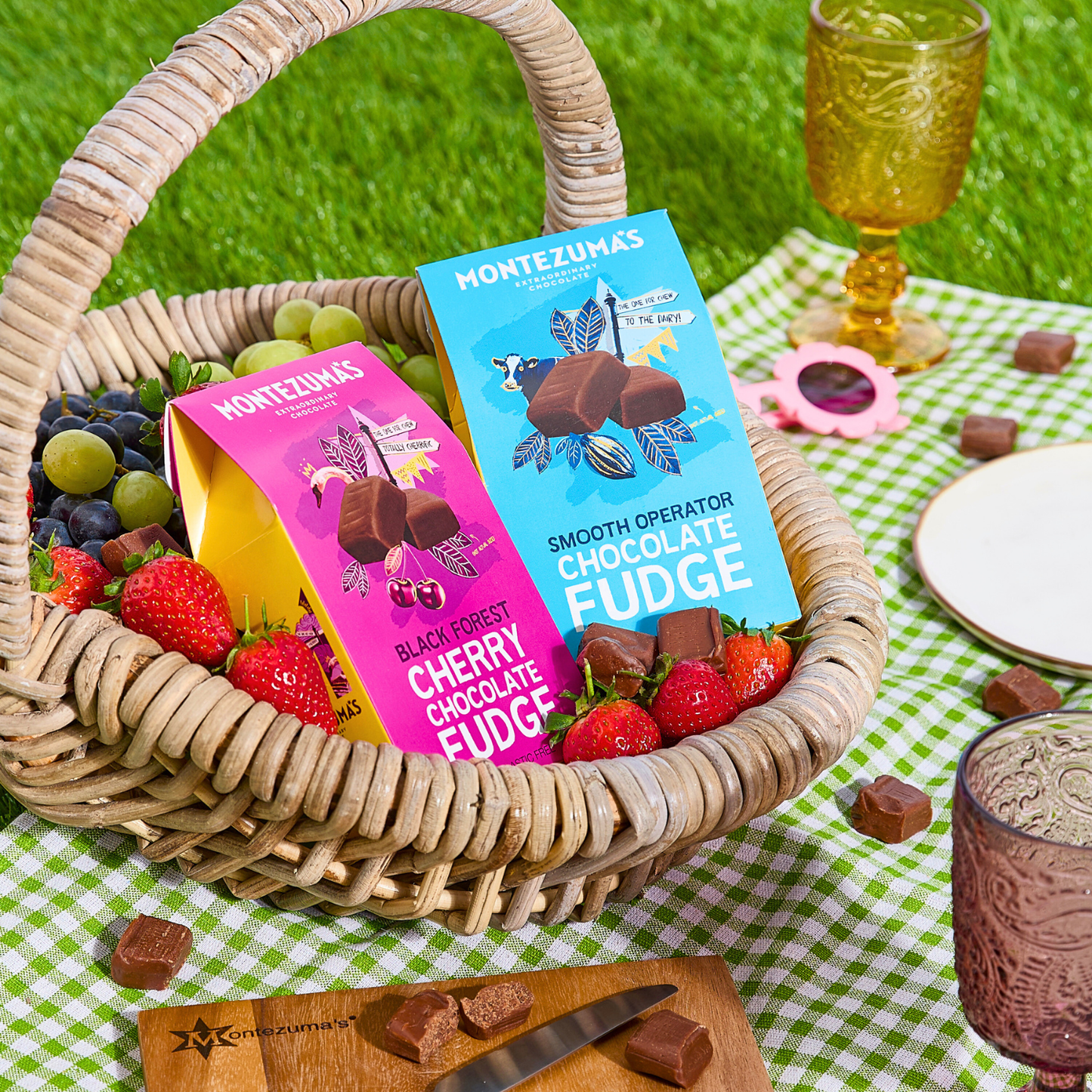 The Ultimate Picnic Guide for Spring!